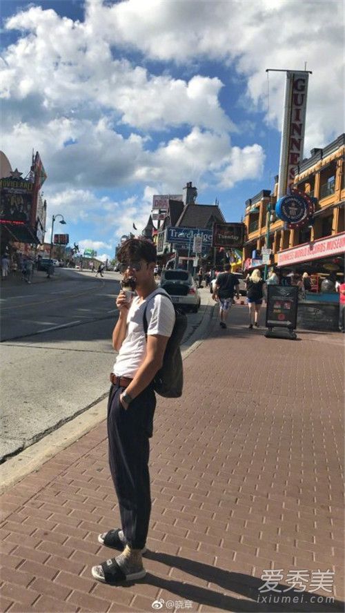 章宇索吻王传君 经纪人回应钢铁直男关系微博早已预言