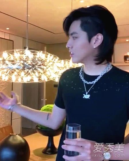 吴亦凡东北话回应李雪琴 李雪琴是北大的吗个人资料照片