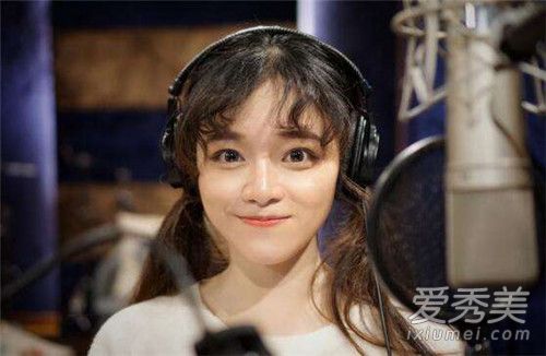 黄霄云左手指月第几期 黄霄云个人资料介绍