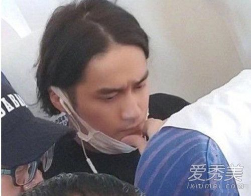 蒋劲夫回国后现身 胡子拉碴面容憔悴引粉丝心疼!