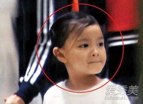 刘德华公开女儿是怎么回事 刘德华公开女儿正面照面目清秀颜值很高