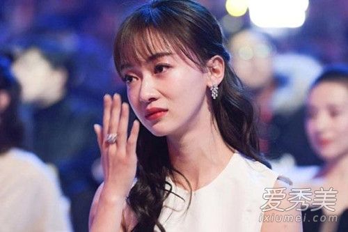 两代令妃同台是什么样子 一个清新淡雅一个气场十足!