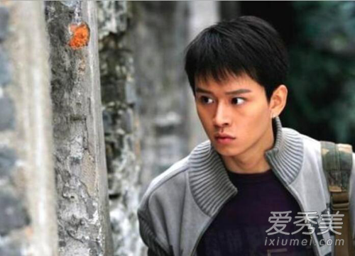 黄宥明原名叫做什么 黄宥明为什么改名