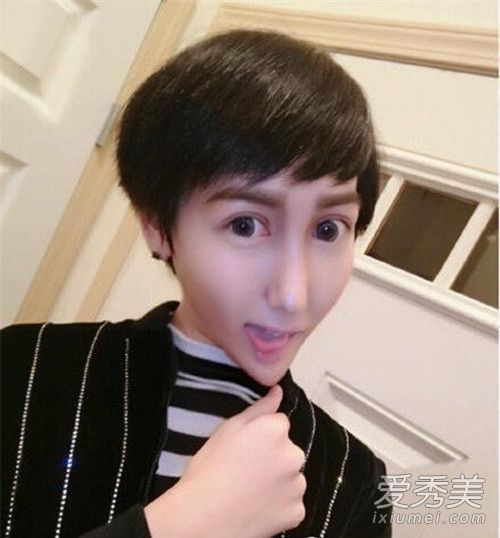 刘梓晨家里很有钱么 刘梓晨显赫家庭背景遭扒