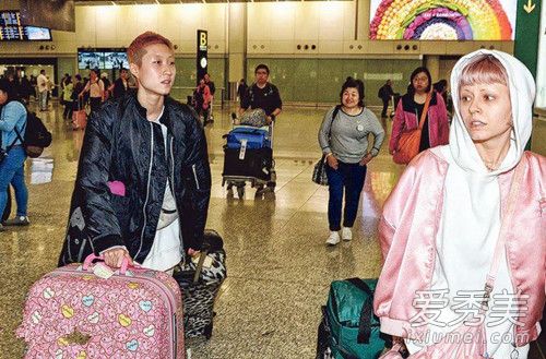 吴卓林和女友返港原因 吴卓林和女友返港照片