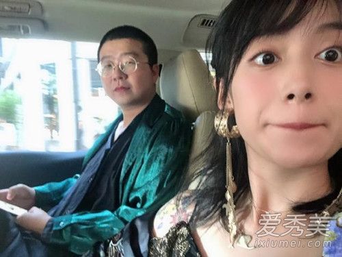李诞疑似婚内出轨 酒吧内与一女孩深情舌吻照片曝光
