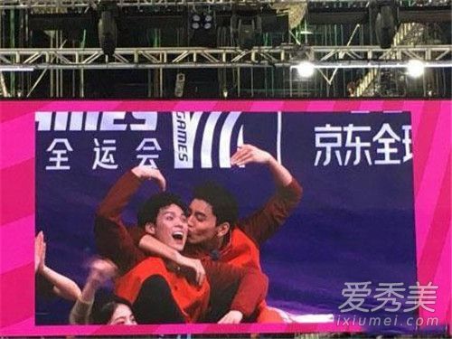 王大陆亲Jeffrey是怎么回事 引发全场尖叫网友称不忍直视