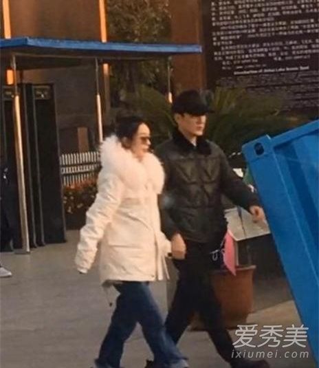 冯绍峰换头像怎么回事 冯绍峰换了什么头像
