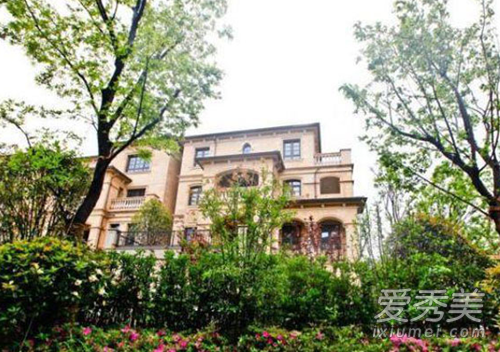 演唱会偶遇唐嫣什么情况 演唱会偶遇唐嫣怎么回事