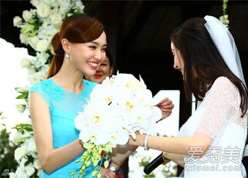 杨幂不出席唐嫣婚礼是怎么回事 杨幂不出席唐嫣婚礼的原因