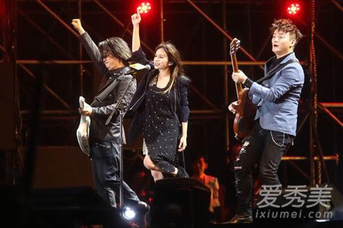 阿沁回应飞儿乐队重组是怎么回事 阿沁回应飞儿乐队重组新主唱是谁