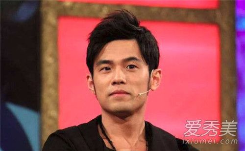 周杰伦乱扔垃圾是为什么 周杰伦在哪里乱扔垃圾