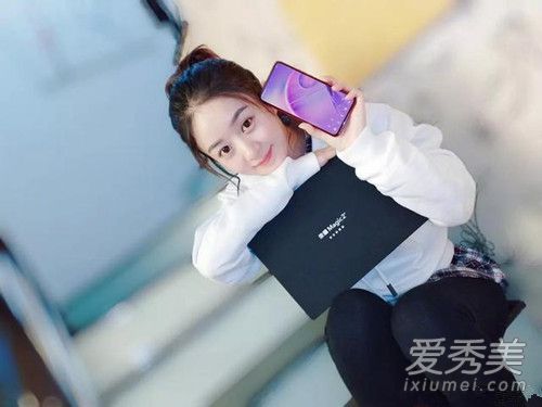 赵丽颖戒指怎么回事 赵丽颖结婚戒指什么样子