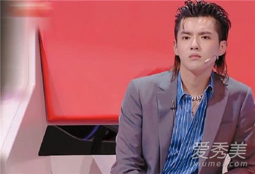 在吴亦凡面前唱上瘾是怎么回事 在吴亦凡面前唱上瘾的女生是谁