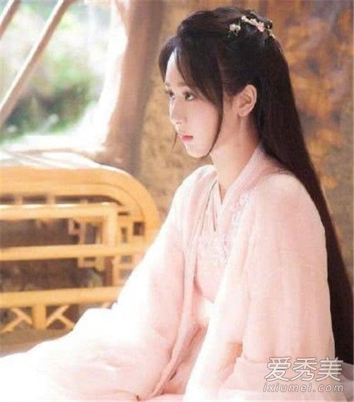 杨紫票数反超热巴怎么回事 杨紫票数反超热巴是什么投票