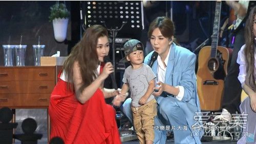 S.H.E音乐会宾劲宝初登场 地表最萌嘉宾成全场焦点！