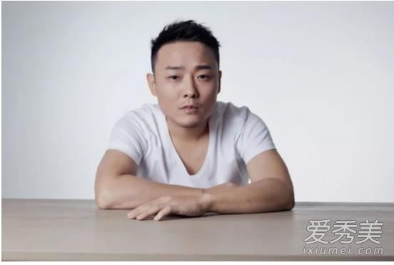 曾一鸣YY开播首秀人气超百万，网友：史上最高规格音乐直播