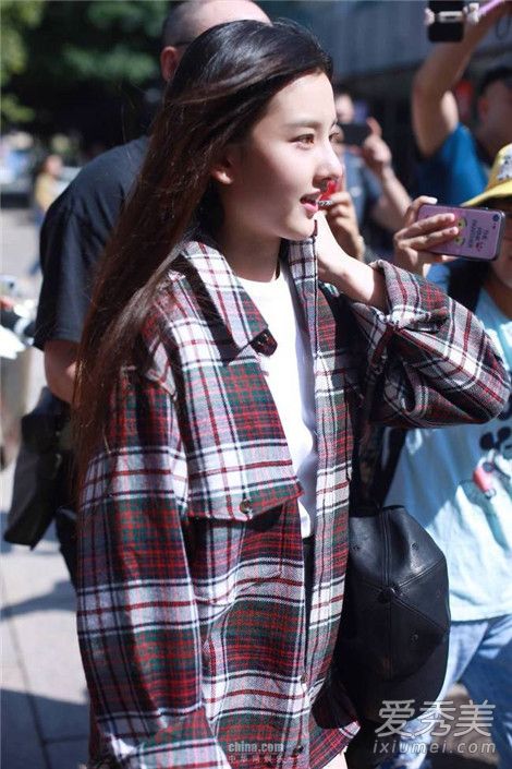 宋祖儿北电报到怎么回事 宋祖儿是北电什么专业