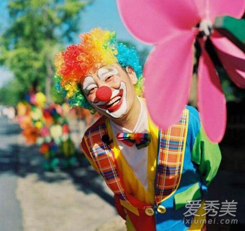 钱枫回应扮小丑是怎么回事 钱枫为什么回应扮小丑说了什么