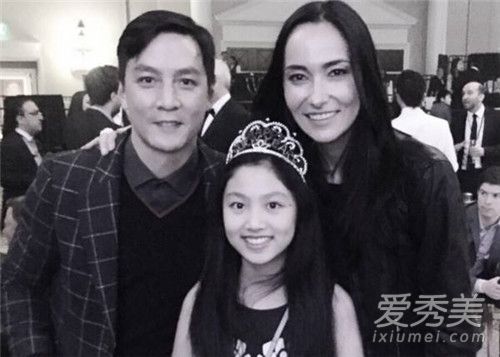 吴彦祖妻子年轻时照片 吴彦祖什么时候结婚的
