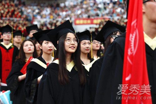 姚明毕业典礼爆笑致辞是怎么回事?