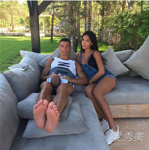 C罗有几个小孩 C罗的儿子是跟谁生的