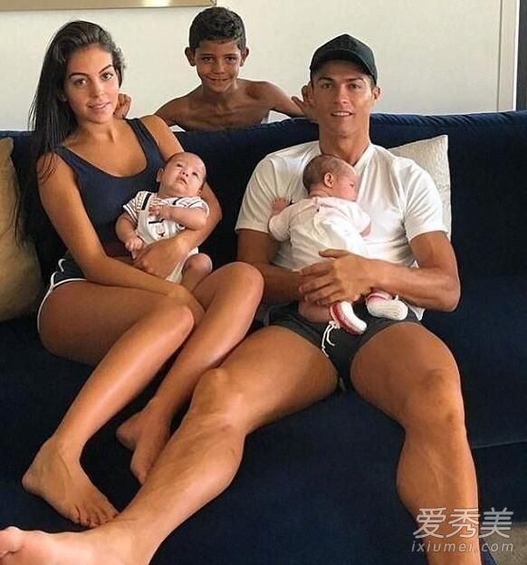 C罗有几个小孩 C罗的儿子是跟谁生的