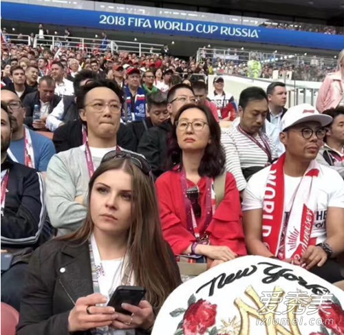 球迷陈奕迅吴秀波是怎么回事 陈奕迅吴秀波在哪里看球