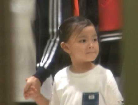 刘德华女儿正面是怎么回事 刘德华女儿正面是什么样子