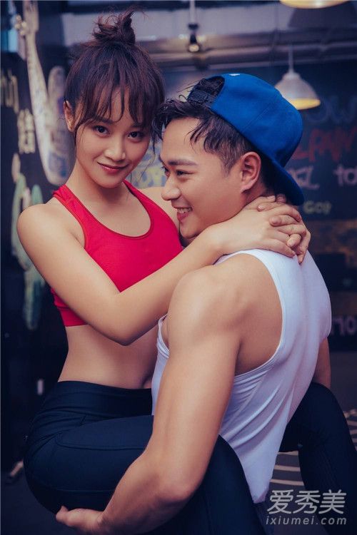 曹骏蓝盈莹两周年是怎么回事 曹骏蓝盈莹结婚了吗