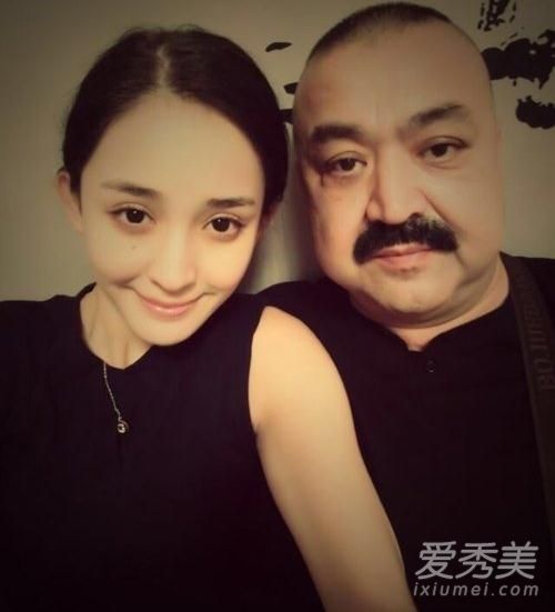 娜扎爸爸什么时候去世的 古力娜扎爸爸怎么死的