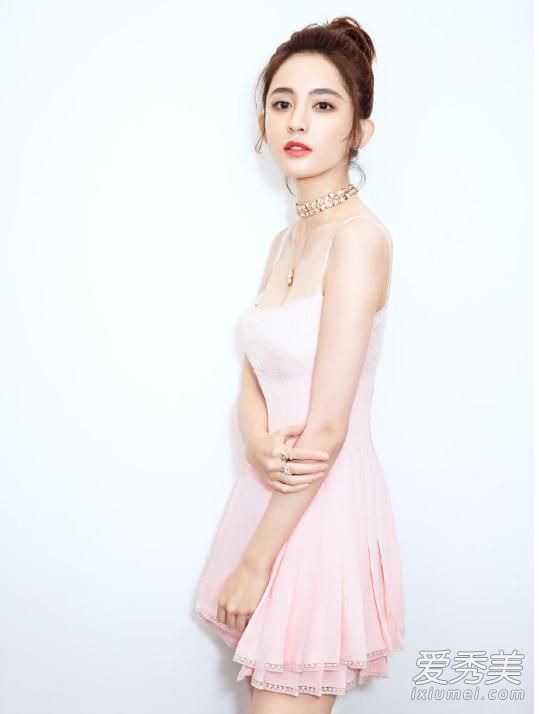 娜扎爸爸什么时候去世的 古力娜扎爸爸怎么死的