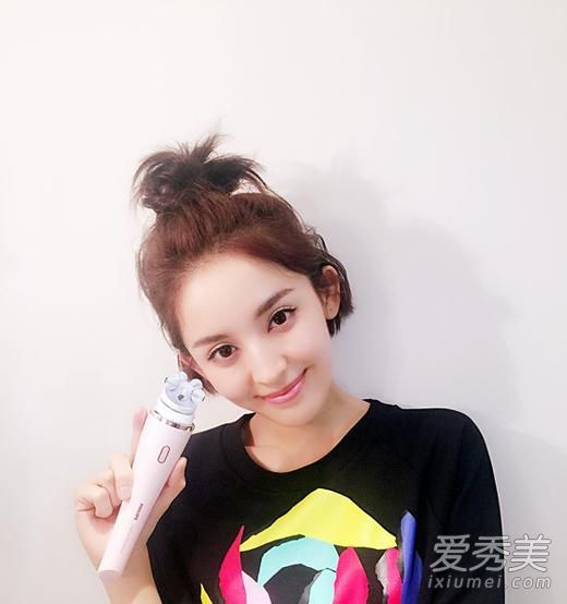 娜扎爸爸什么时候去世的 古力娜扎爸爸怎么死的