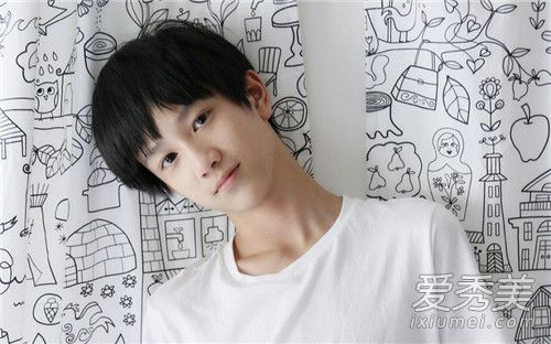 tf家族敖子逸是谁 敖子逸个人资料身高年龄微博介绍