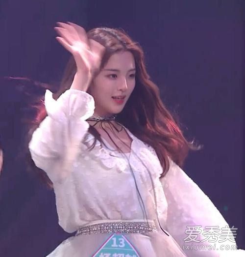 杨超越为什么人气高 怎么评价杨超越知乎