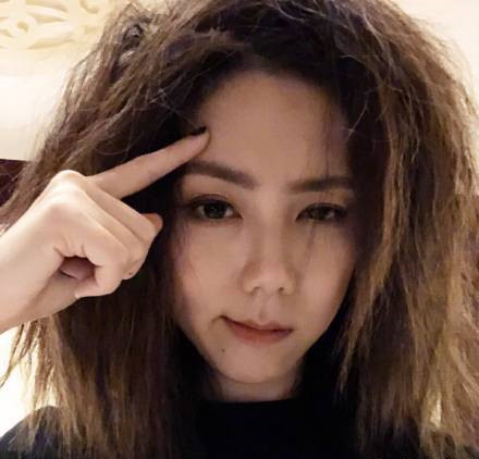 邓紫棋cos爱因斯坦是怎么回事 邓紫棋为什么cos爱因斯坦