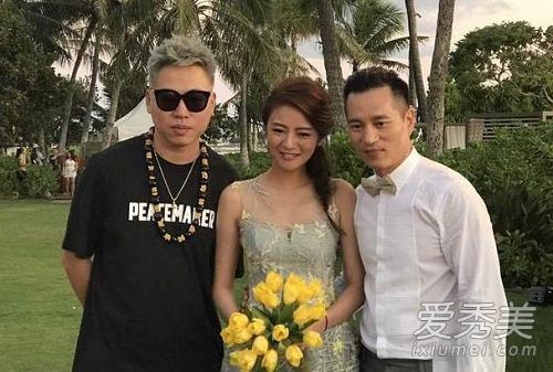 安以轩夏威夷举办婚礼胡彦斌成功抢镜