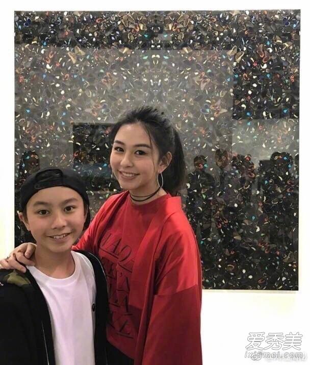 邱淑贞女儿沈月照片 邱淑贞有几个女儿 邱淑贞女儿最新照片