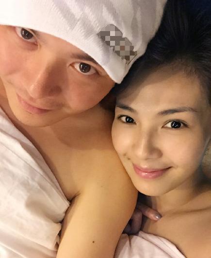 刘涛老公晒“床照” 夫妻生活落实了！