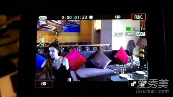 斗鱼tv女主播王瑞儿直播卖弄色情被封：正常说话谁看？