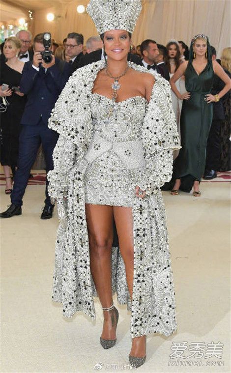 met gala 2018主题：时尚与宗教的奇想