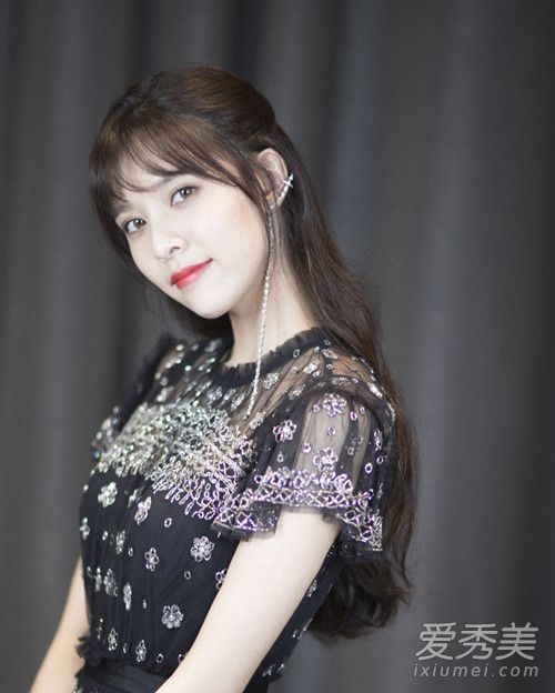 张一山恋情疑曝光是真的吗 张一山女友宋妍霏照片