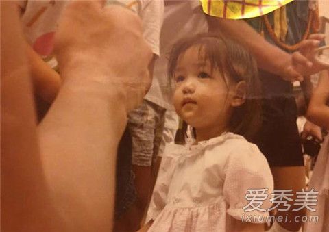 陈晓为陈妍希庆生怎么回事 陈妍希今年多少岁了
