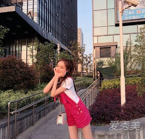 王思聪新女友小锐雯是谁 小锐雯照片个人资料微博介绍