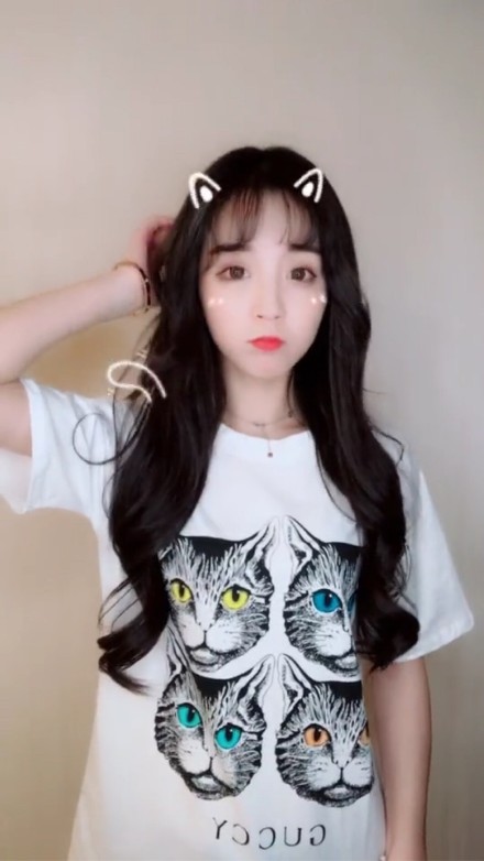 抖音莉哥o3o真名叫什么 抖音莉哥o3o高清图片大全