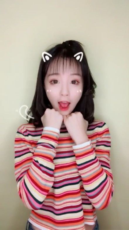 抖音莉哥o3o真名叫什么 抖音莉哥o3o高清图片大全
