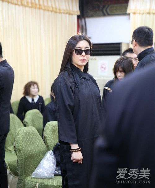 王祖贤自曝没男友感情空白 一心学佛无意复出