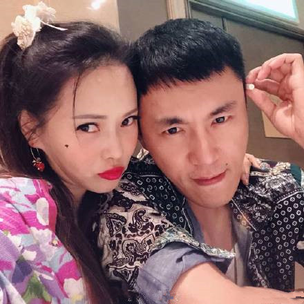 伊能静秦昊复古cos是怎么回事 伊能静和秦昊怎么认识的