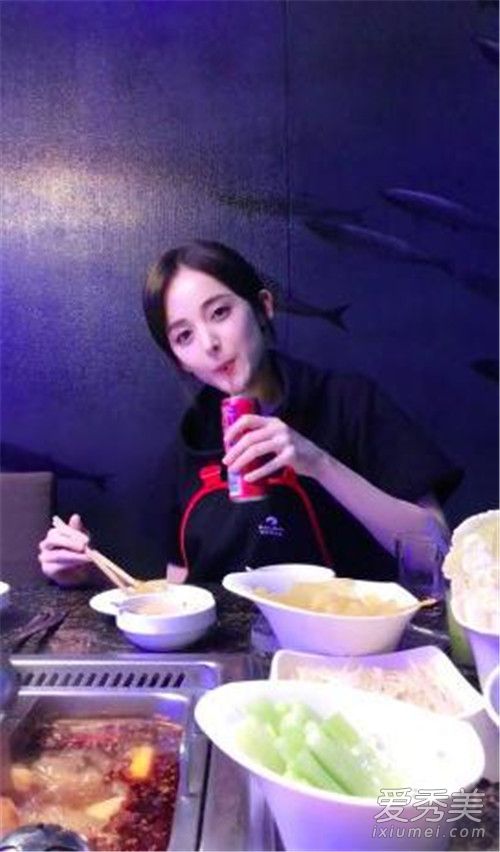 娜扎收工吃火锅怎么回事 娜扎收工后在哪里吃火锅