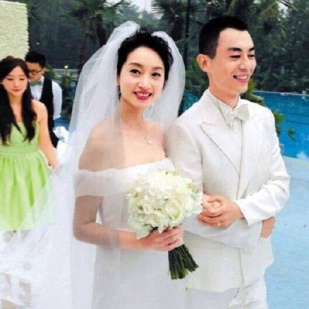 朱亚文妻子疑怀二胎 朱亚文和沈佳妮怎么在一起的